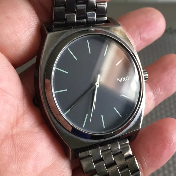 🖤NIXON minimal time teller man’s watch